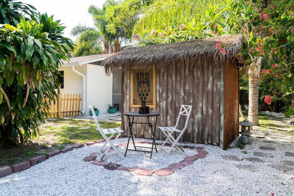 Welcome To The Bray Escape 4 Miles To Siesta Key Sarasota Exteriör bild