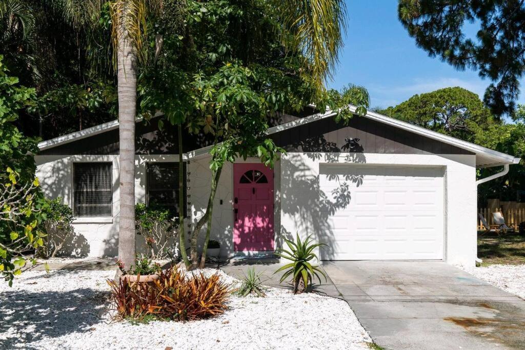 Welcome To The Bray Escape 4 Miles To Siesta Key Sarasota Exteriör bild